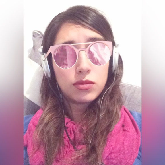 Meet your Posher, Catherine - Picture 1 of 1